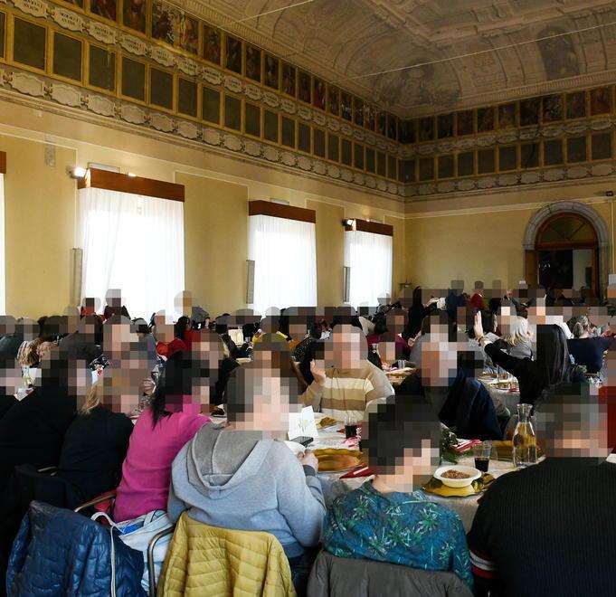 A Natale il pranzo dei poveri nel salone dell’arcivescovato