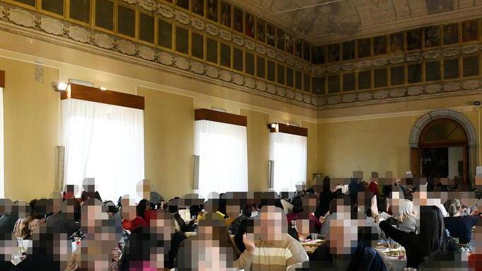 A Natale il pranzo dei poveri nel salone dell’arcivescovato