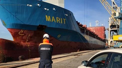 «Gravi carenze a bordo» bloccata una nave da carico