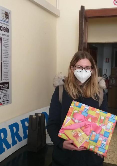 Da Sara una sorpresa per una bambina