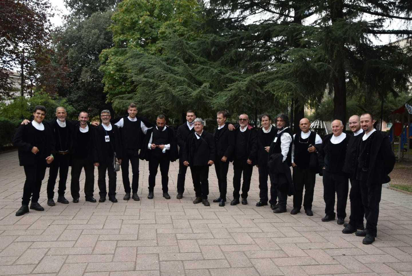 Il coro Renato Loria ricorda gli amici 