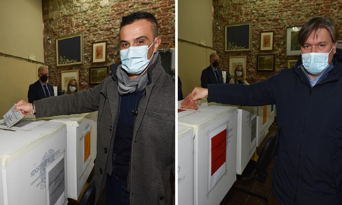 A sinistra Francesco Limatola, sindaco di Roccastrada, candidato per il centrosinistra. A destra Andrea Casamenti, sindaco di Orbetello, candidato per il centrodestra (foto Agenzia Bf)