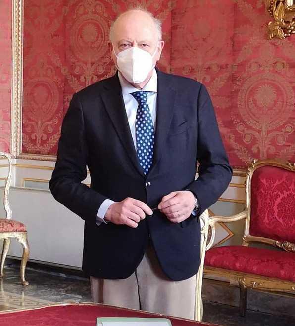 «Mascherine all’aperto» Il sindaco lancia un appello 