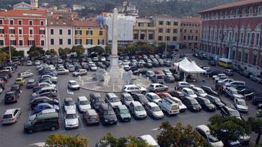 Sopraelevati o recuperati in ballo quasi mille posti auto