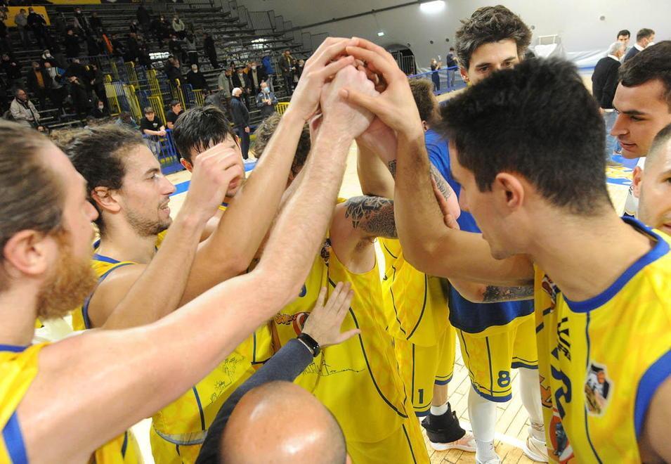 Domani al Palatenda una partita chiave Golfo Piombino sfida Langhe Roero 