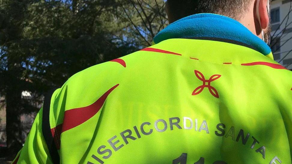 Si fingono volontari della Misericordia e chiedono donazioni