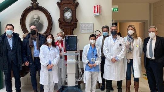 Un nuovo ecografo per la diagnosi precoce della polmonite Covid