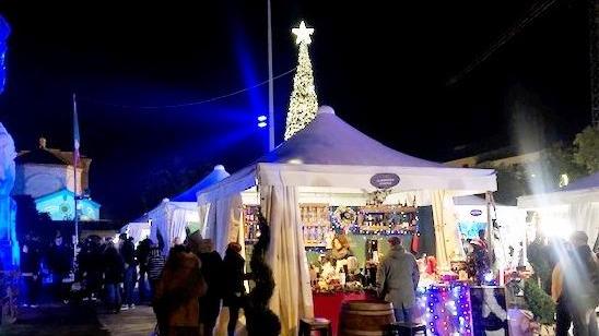 Da oggi alla Vigilia i mercatini di Natale in piazza della Vittoria