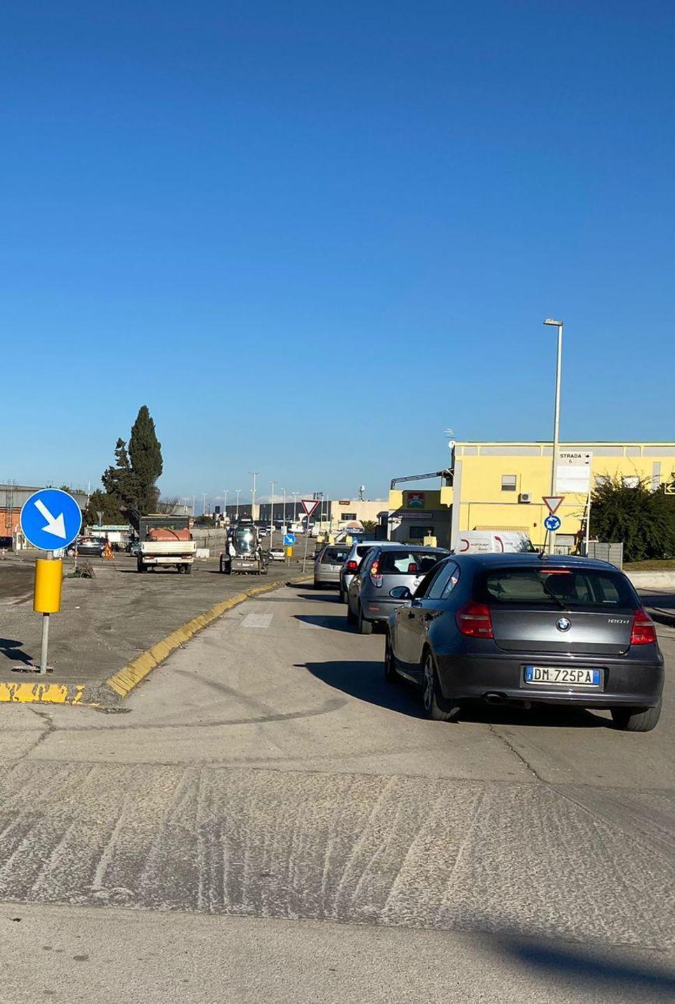 Gli abitanti di Li Punti infuriati per i disagi