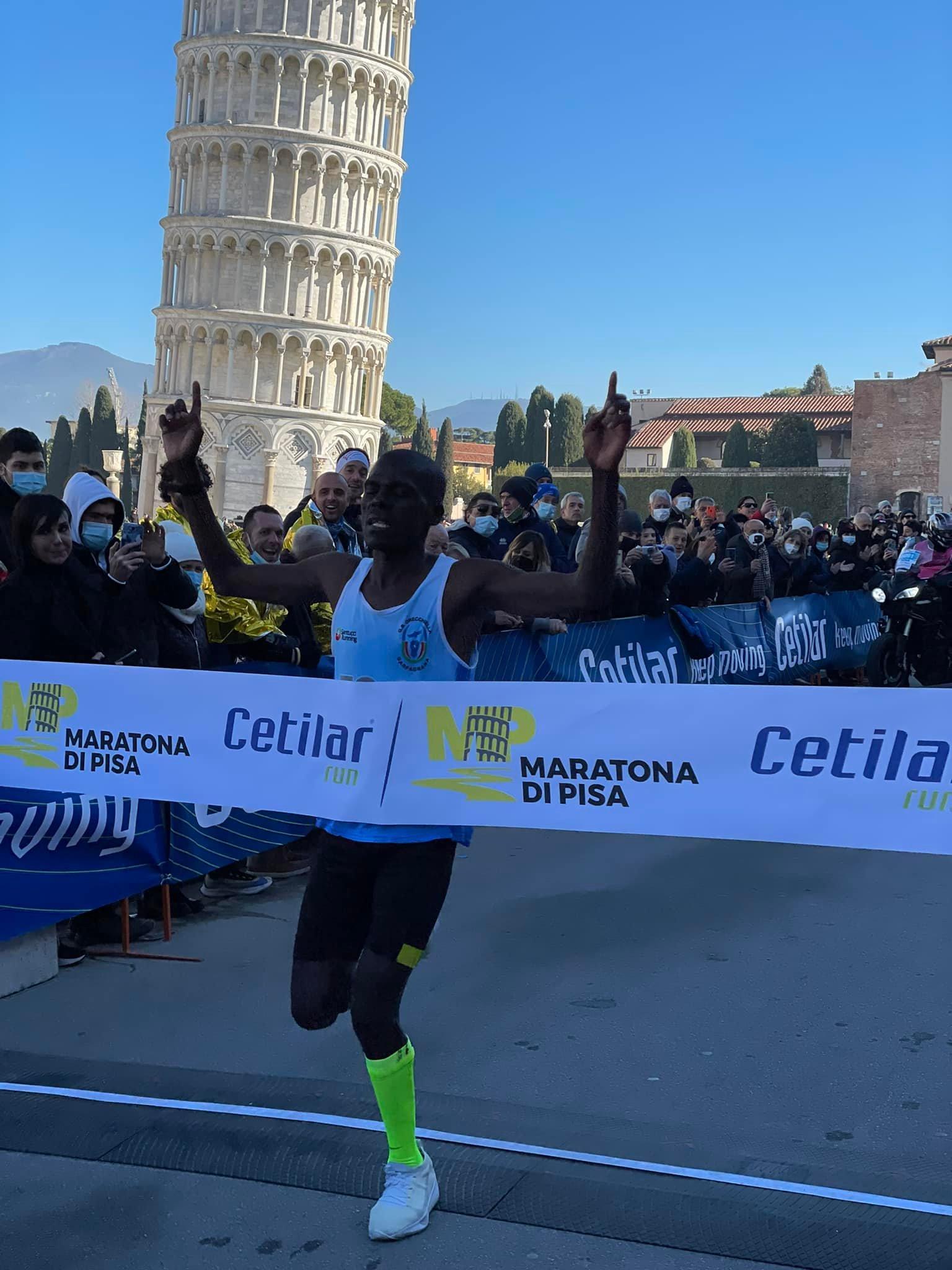 Il vincitore Jean Baptiste Simukeka