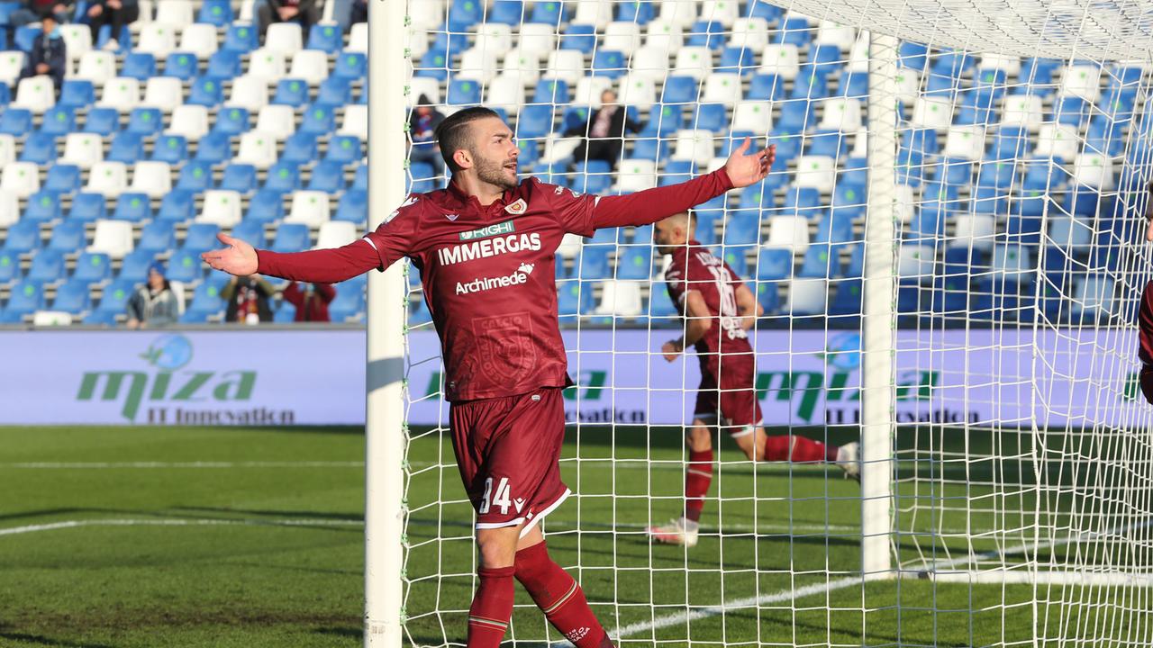 Cinquina della Reggiana al Teramo, continua il testa a testa con il Modena