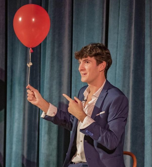 Al Teatro Verdi lo spettacolo del mago Francesco Fontanelli