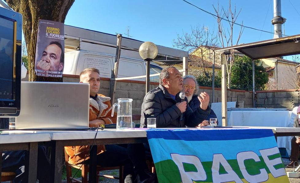Mimmo Lucano a Cafaggio «Processata l’accoglienza» 