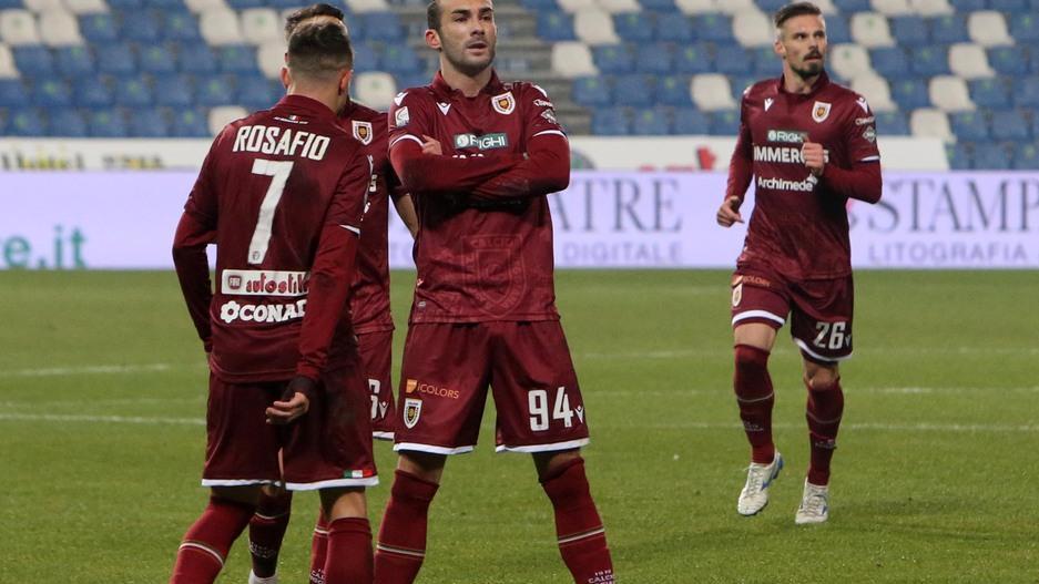 È una Reggiana esagerata e imbattuta Manita al Teramo ed è campione d’inverno