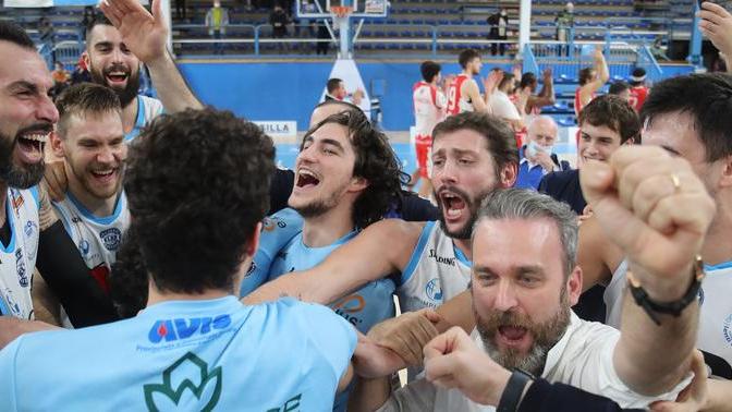 Leka può esultare: «Superlativi in difesa, dominanti a rimbalzo Ragazzi straordinari»