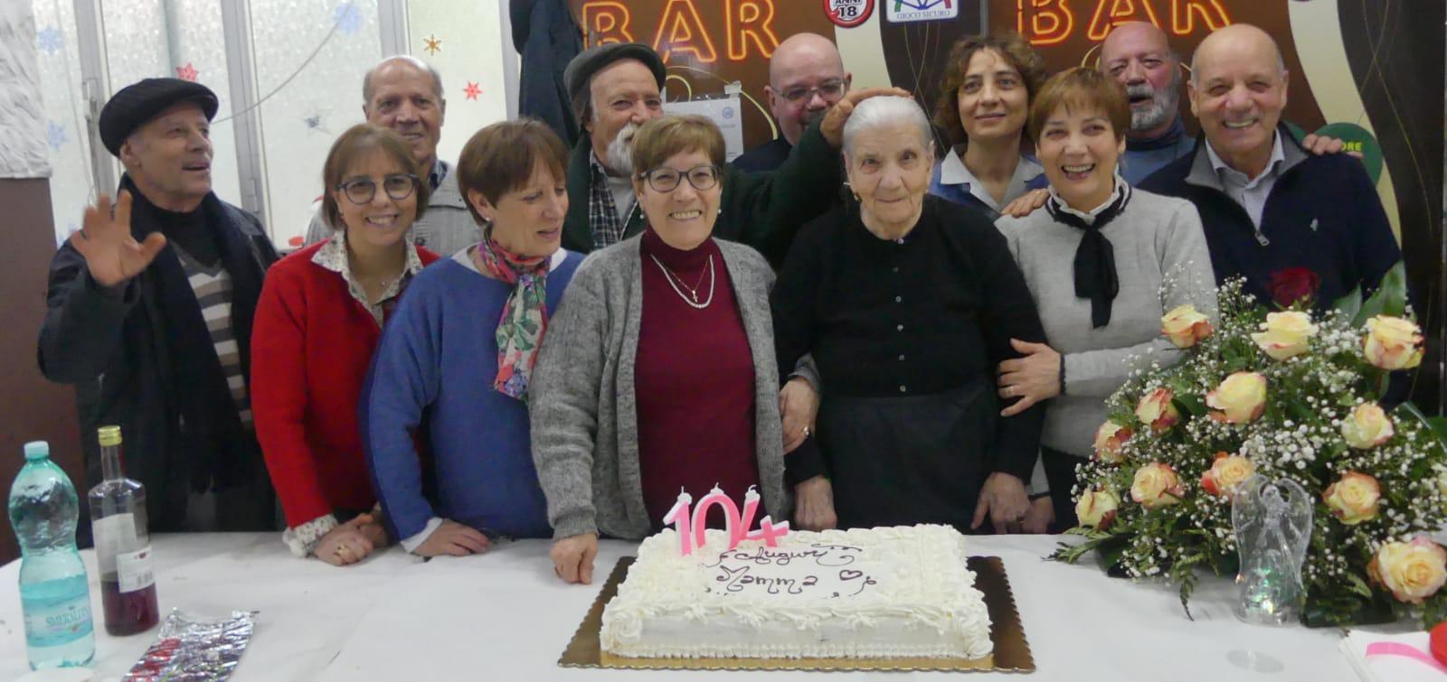 Festa in famiglia per Maria Serri