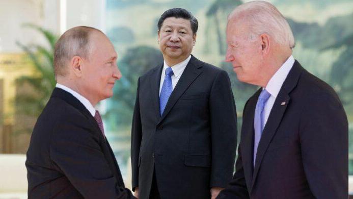 Putin, Xi Jinping e Biden