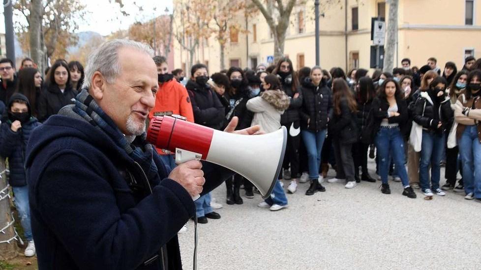 Aperto il tavolo con il Comune su edilizia e trasporti pubblici