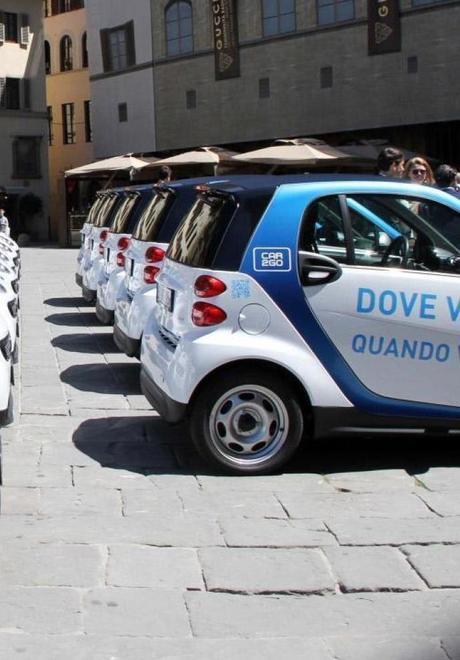 Mobilità elettrica con il car sharing Sei auto disponibili, basta lo smartphone 