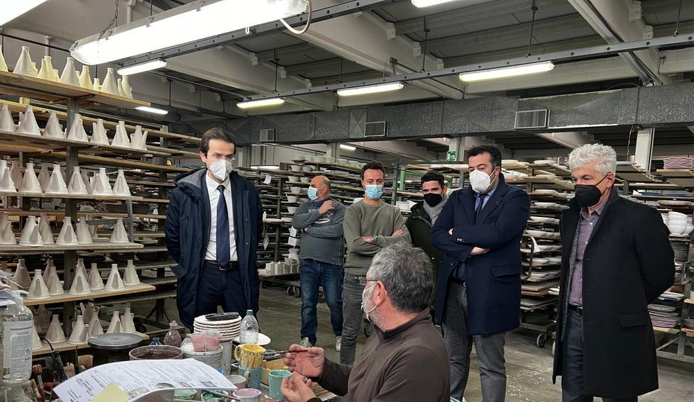 Ceramiche Virginia compie 50 anni «Eccellenza artigiana»
