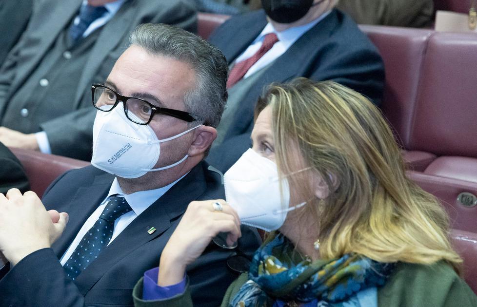 «Assurdo che un Comune sostenga posizioni no vax» 