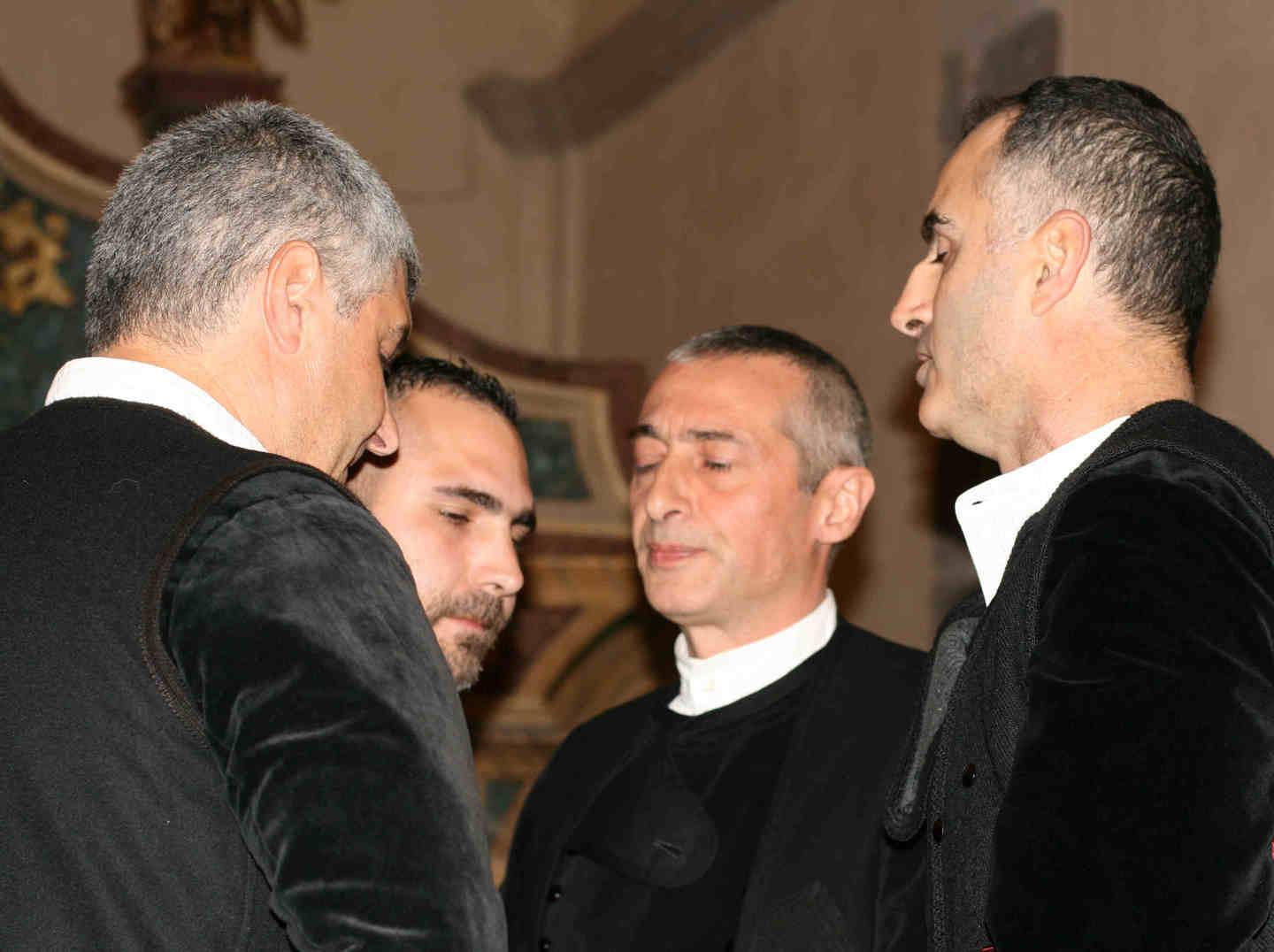 Poeti e tenores oggi in scena a Silanus 