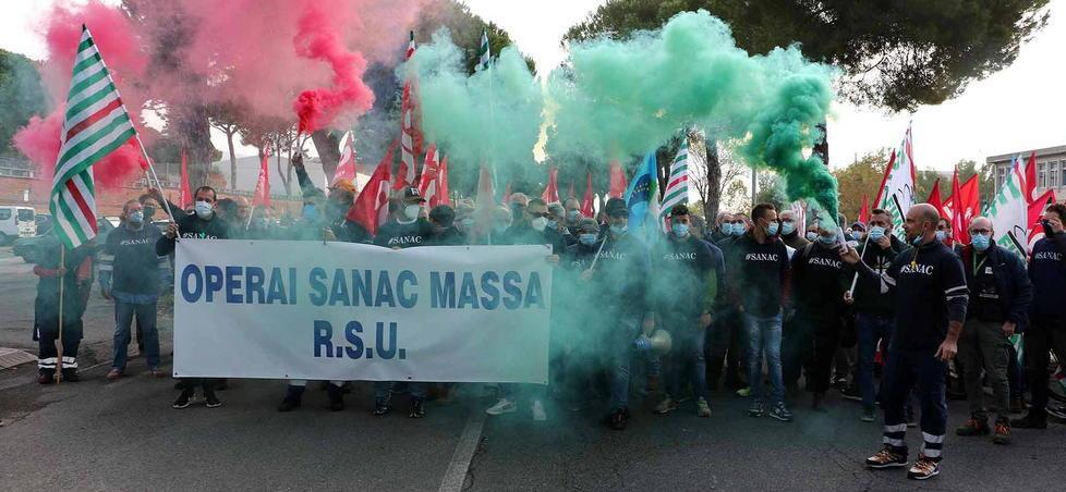Sanac, ora il bando per l’acquisizione c’è ma un forno rischia lo spegnimento 