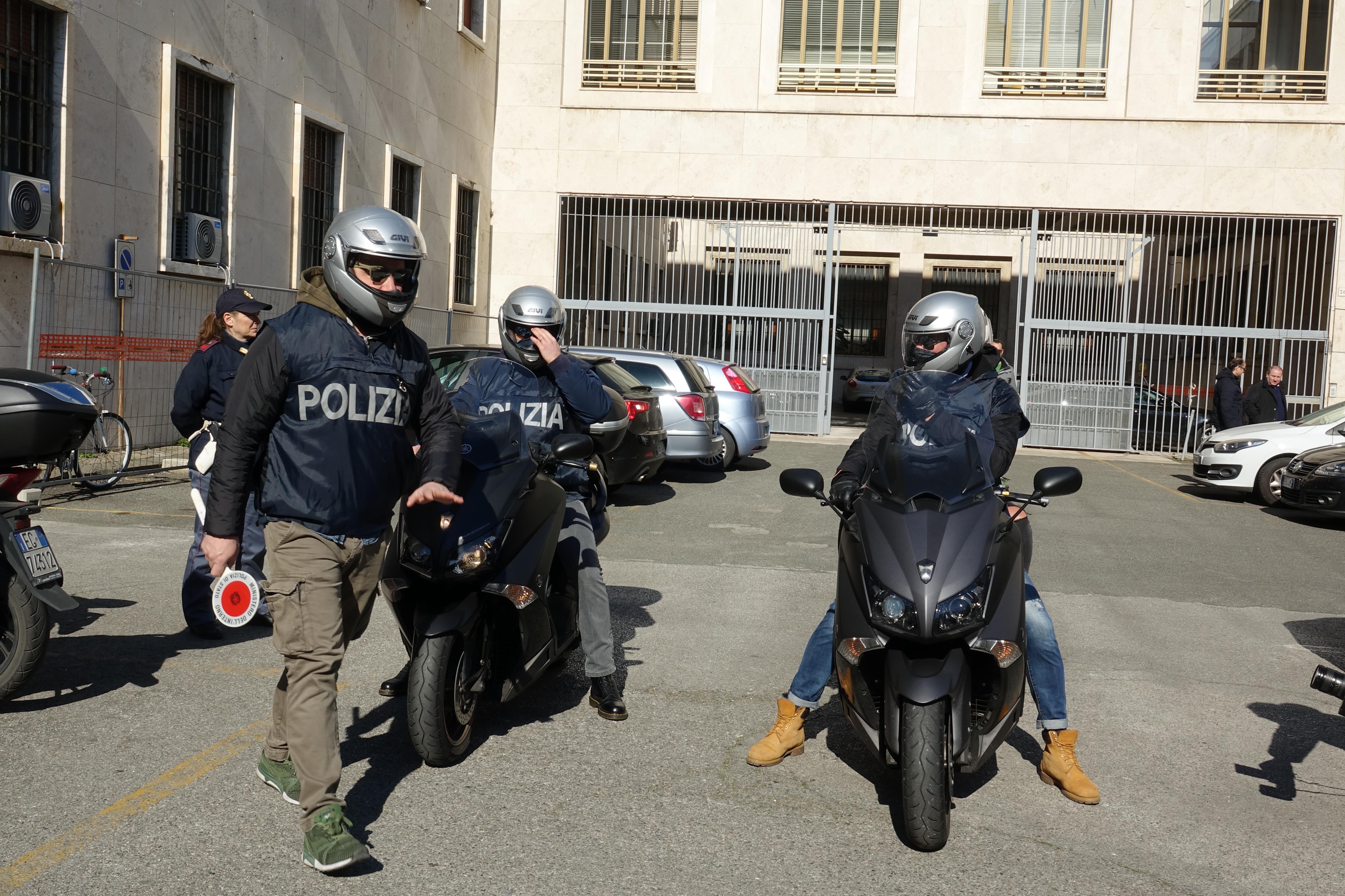 I Falchi della Squadra mobile (foto d'archivio)