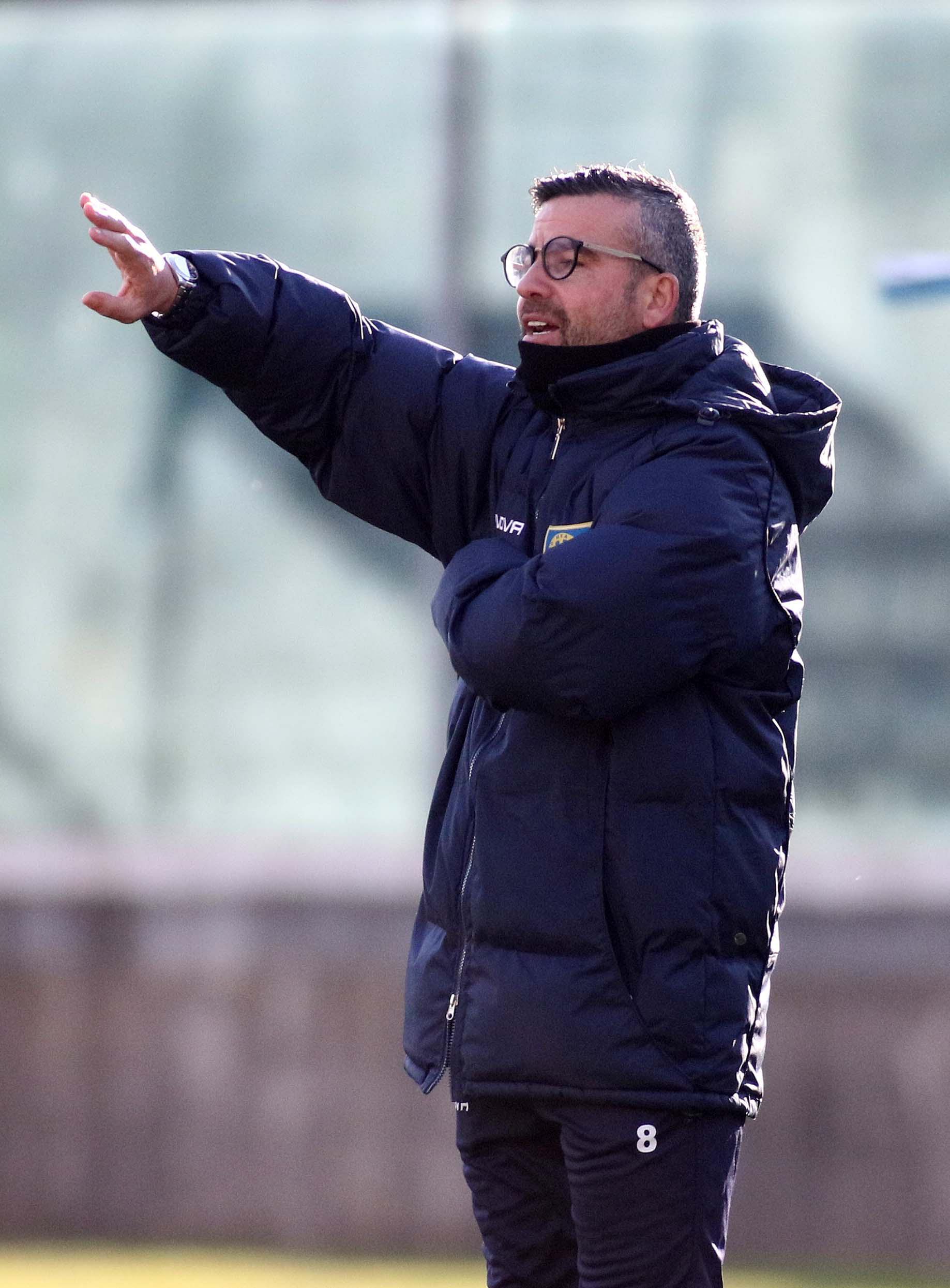 La Carrarese saluta l'anno con i tre punti: contro il Pontedera finisce 2-0