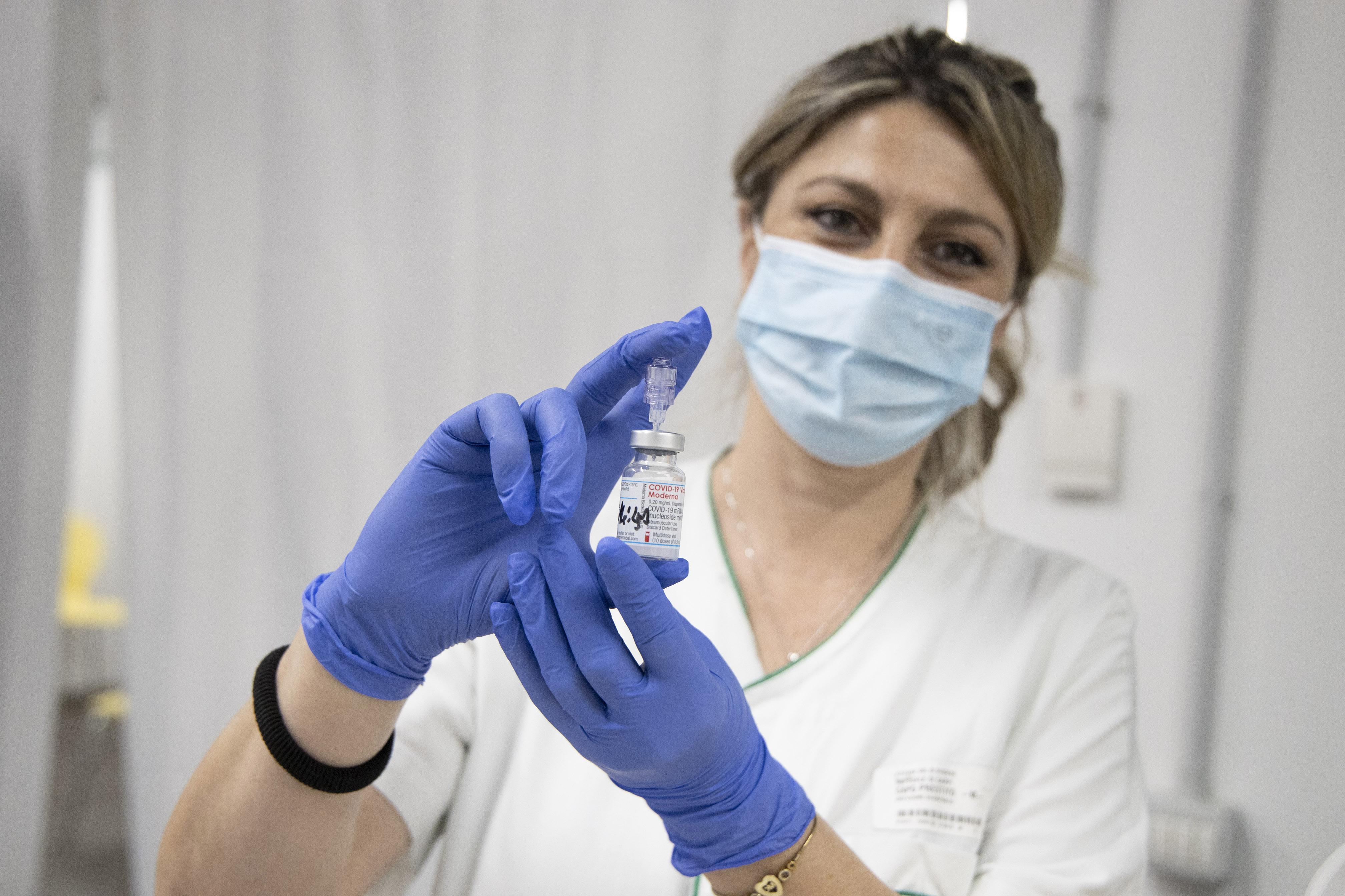 La campagna di vaccinazione non si ferma nel periodo Natalizio