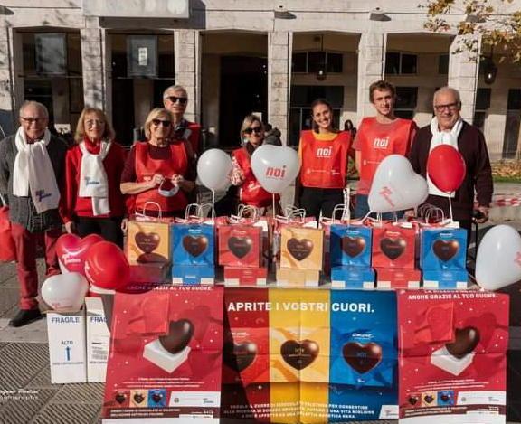 Oltre 2mila euro sul music bus solidale «Abbiamo devoluto tutto a Telethon» 