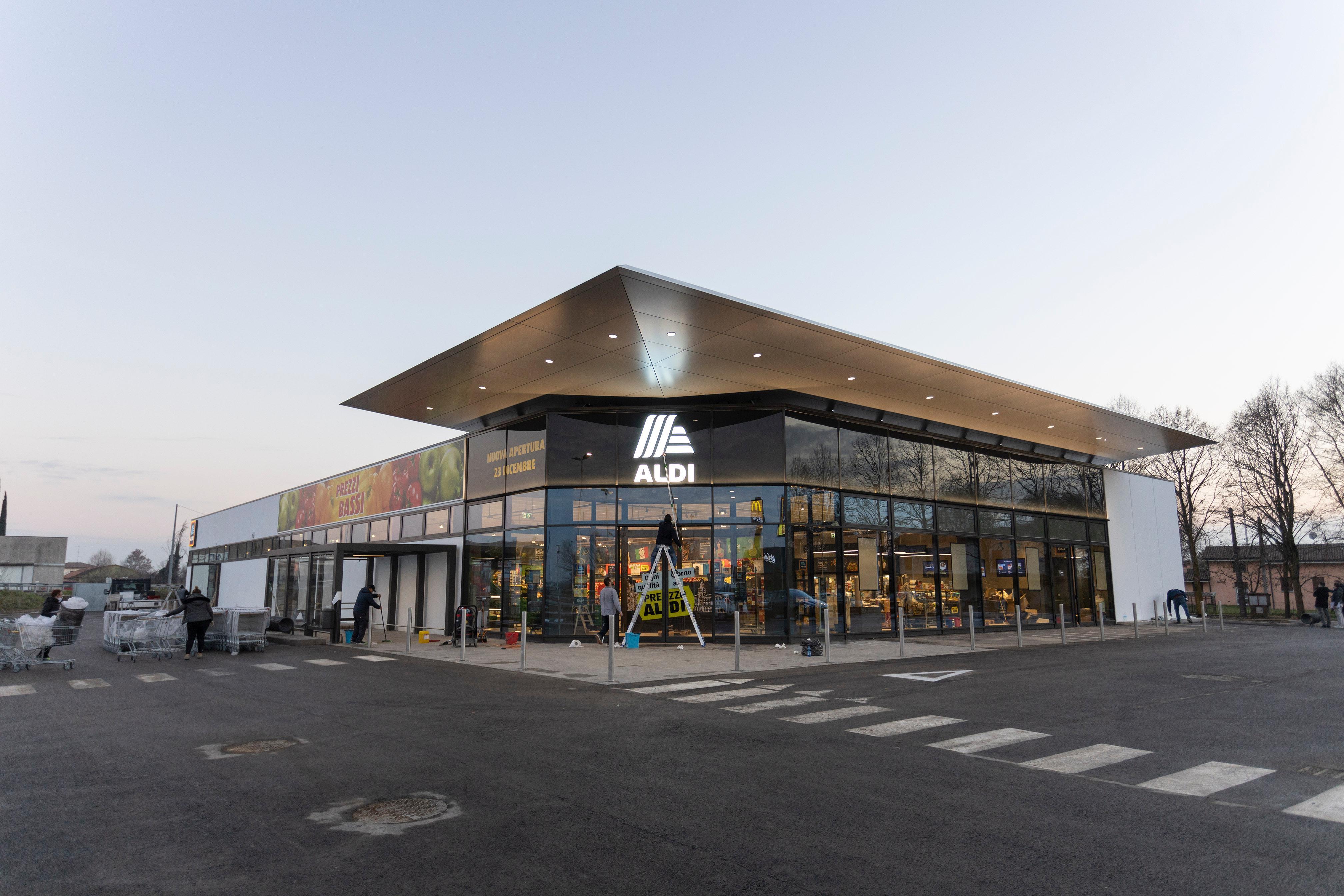 McDonald’s e Aldi arrivano a Castelfranco: oggi le inaugurazioni 
