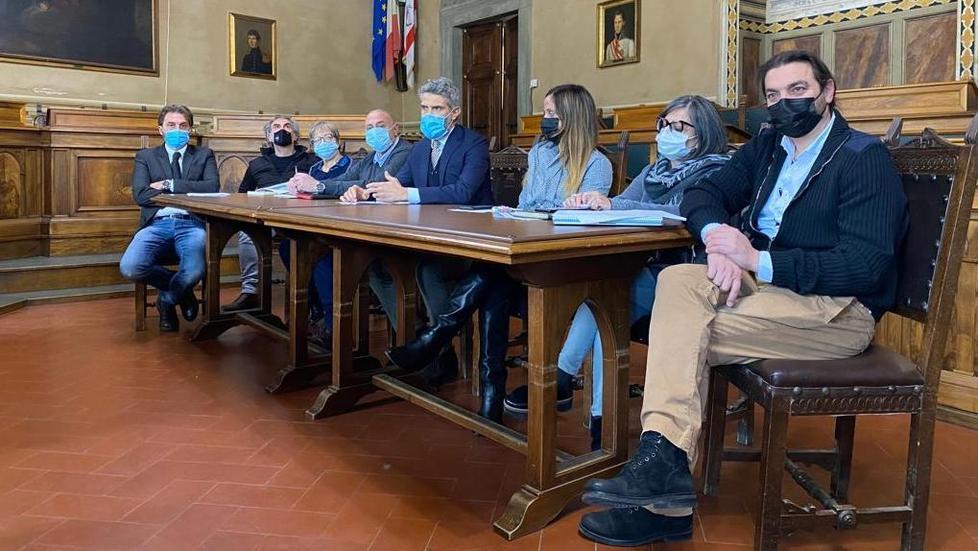 l sindaco e la giunta ieri durante la conferenza stampa di fine anno
