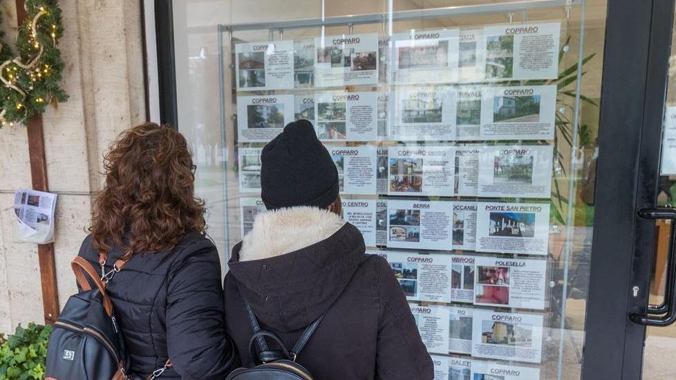 Ferrara, tassi bassi e agevolazioni: corre il mercato della casa