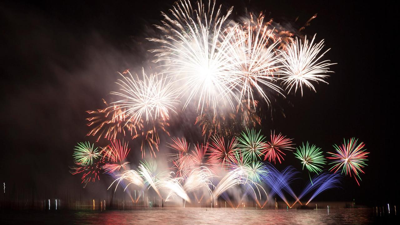 Il coronavirus spegne le luci delle feste in piazza in Sardegna
