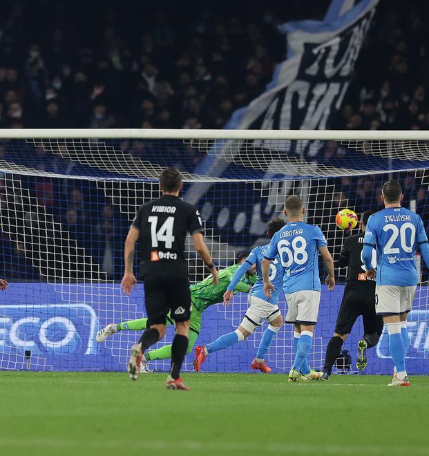 Napoli, brutto tonfo con lo Spezia Thiago Motta vìola il “Maradona”