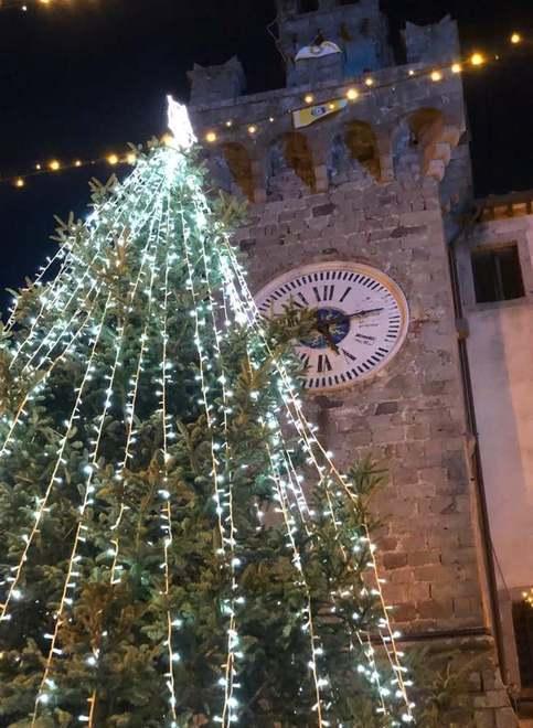 Santa Fiora è natalizia Il cartellone degli eventi per adulti e bambini