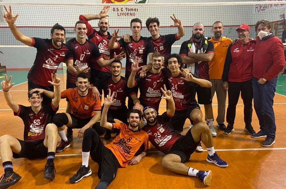 Un derby per amico e Piccinetti scappa via 