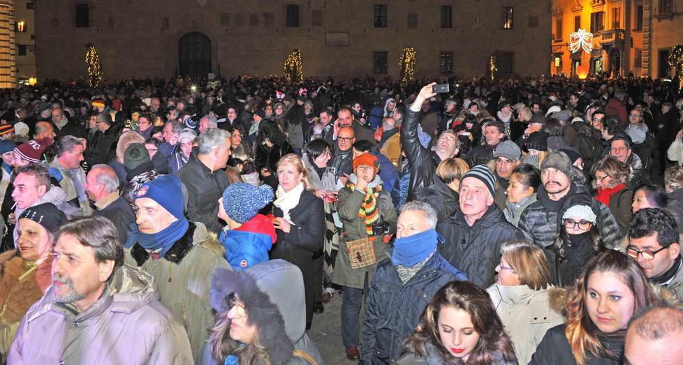 Troppi contagi: cancellata la festa dell’ultimo dell’anno 