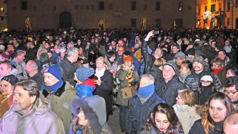 Troppi contagi: cancellata la festa dell’ultimo dell’anno