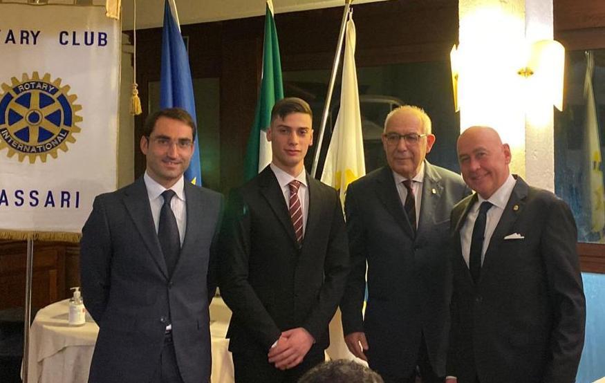 Borsa di studio “Pinna” a uno studente del Segni 