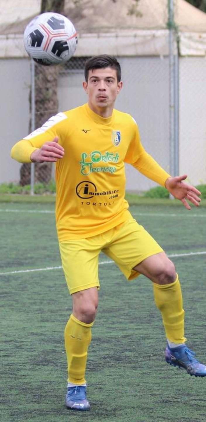 L’Afragolese bussa due volte, il Muravera si sveglia tardi