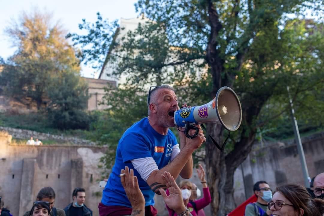 I leader, il gruppo, la fabbrica-comunità: ecco come Gkn è diventata un simbolo