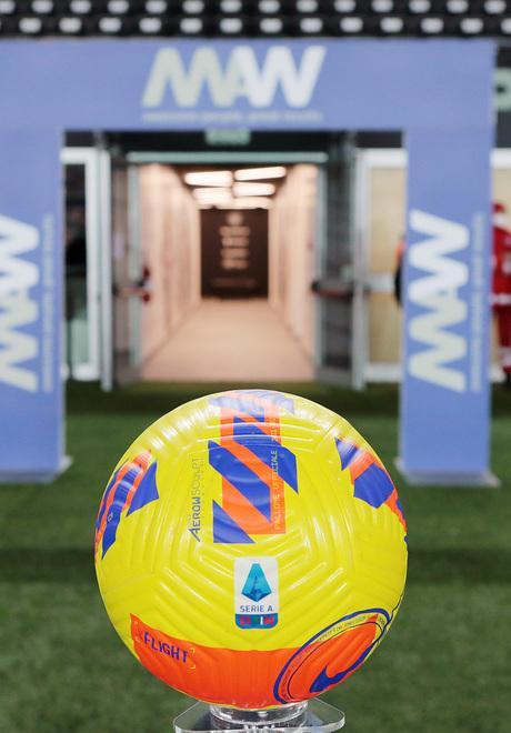 La serie B si ferma, focolai in 7 squadre e nella Salernitana 