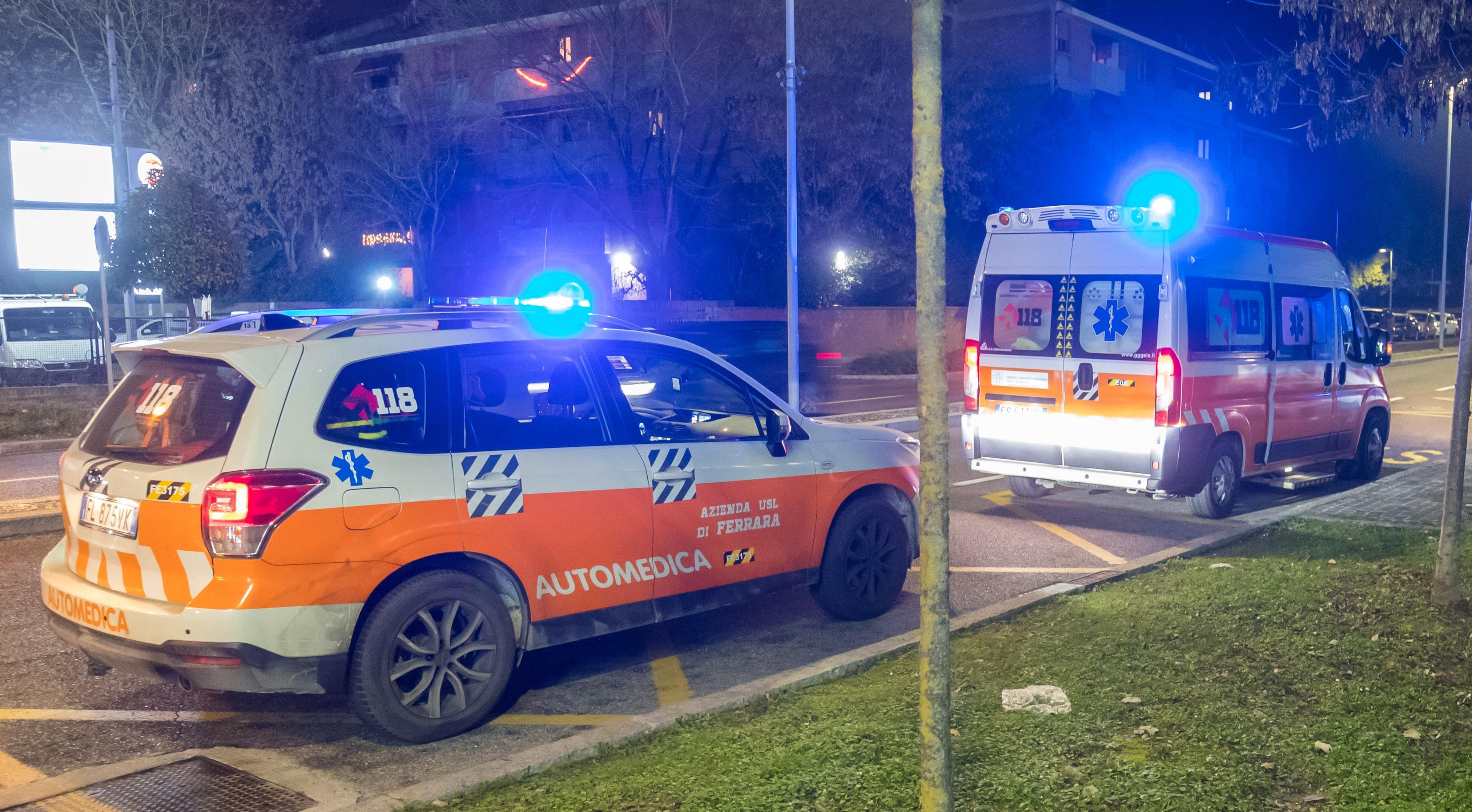 Automedica e ambulanza, foto archivio