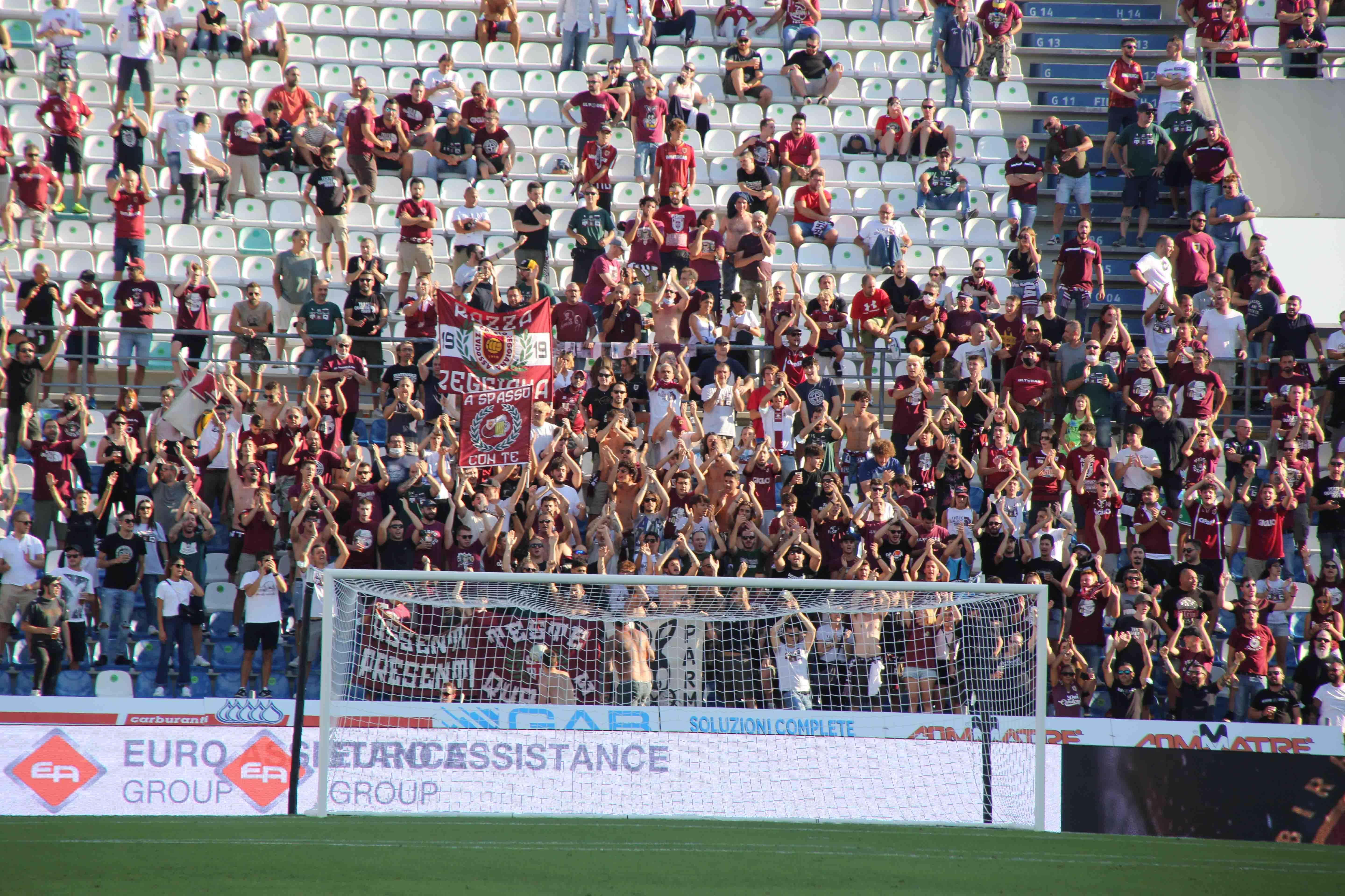 La curva granata