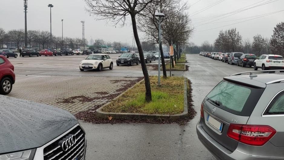 Da Modena a Carpi: tampone dopo 5 giorni di febbre e l’appuntamento a mezzanotte