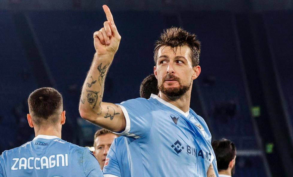 Francesco Acerbi risponde ai tifosi dopo aver segnato, motivo della rottura con gli ultrà