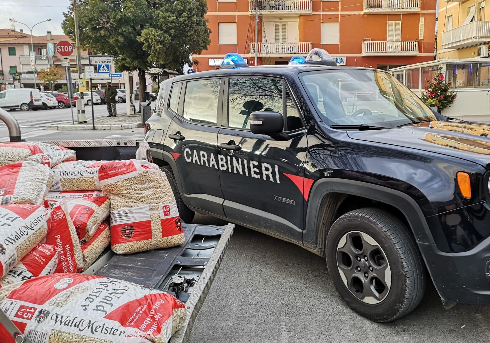 I carabinieri hanno scoperto e stroncato la truffa del pellet di legno