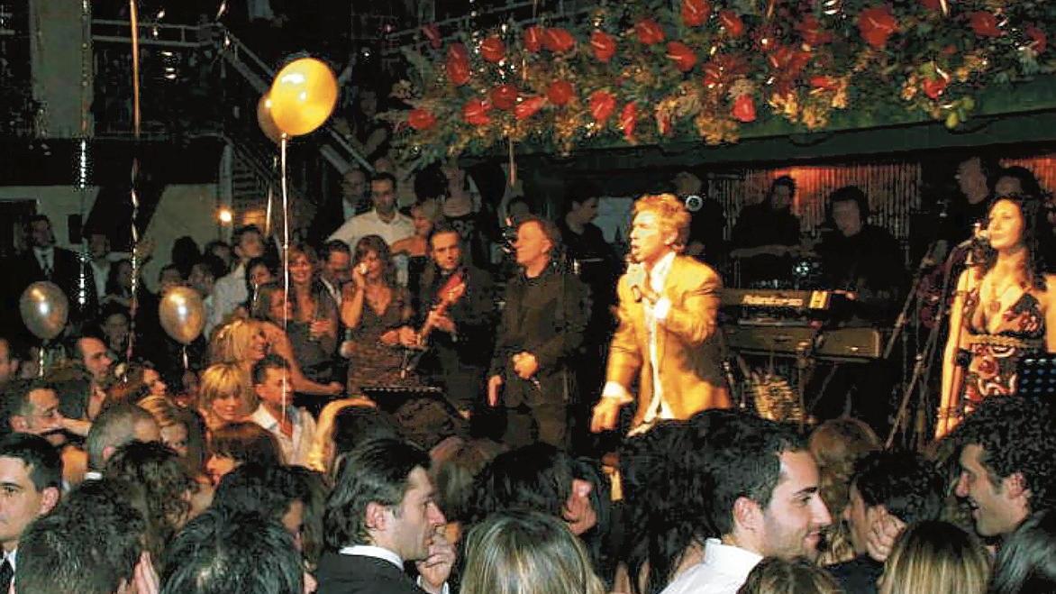 Musica spenta in discoteca, la rabbia dei proprietari versiliesi: "Ci sentiamo presi in giro"